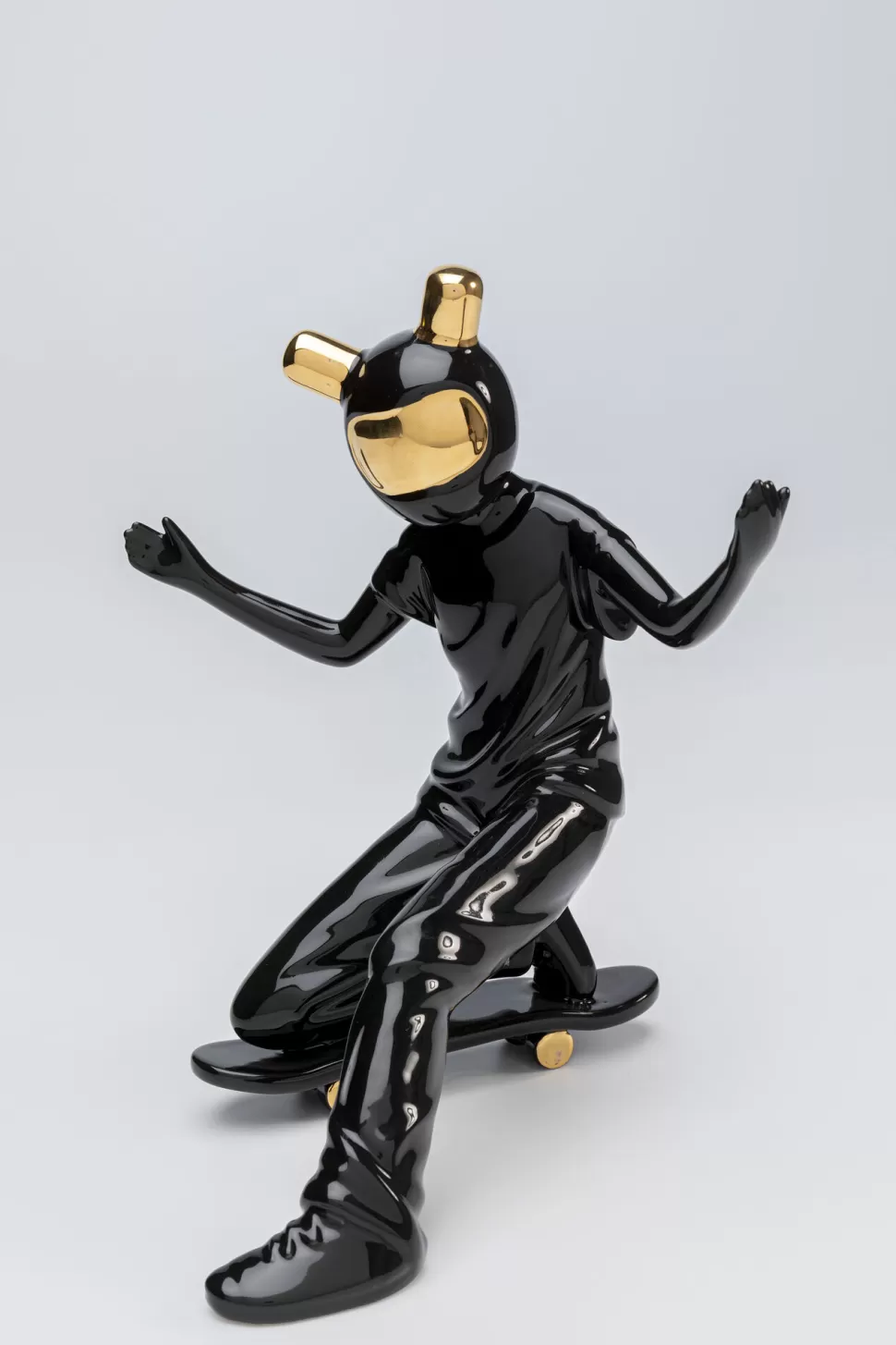 Figurki Dekoracyjne-KARE Design Figurka Dekoracyjna Skater Astronauta 26x21 Cm Czarna