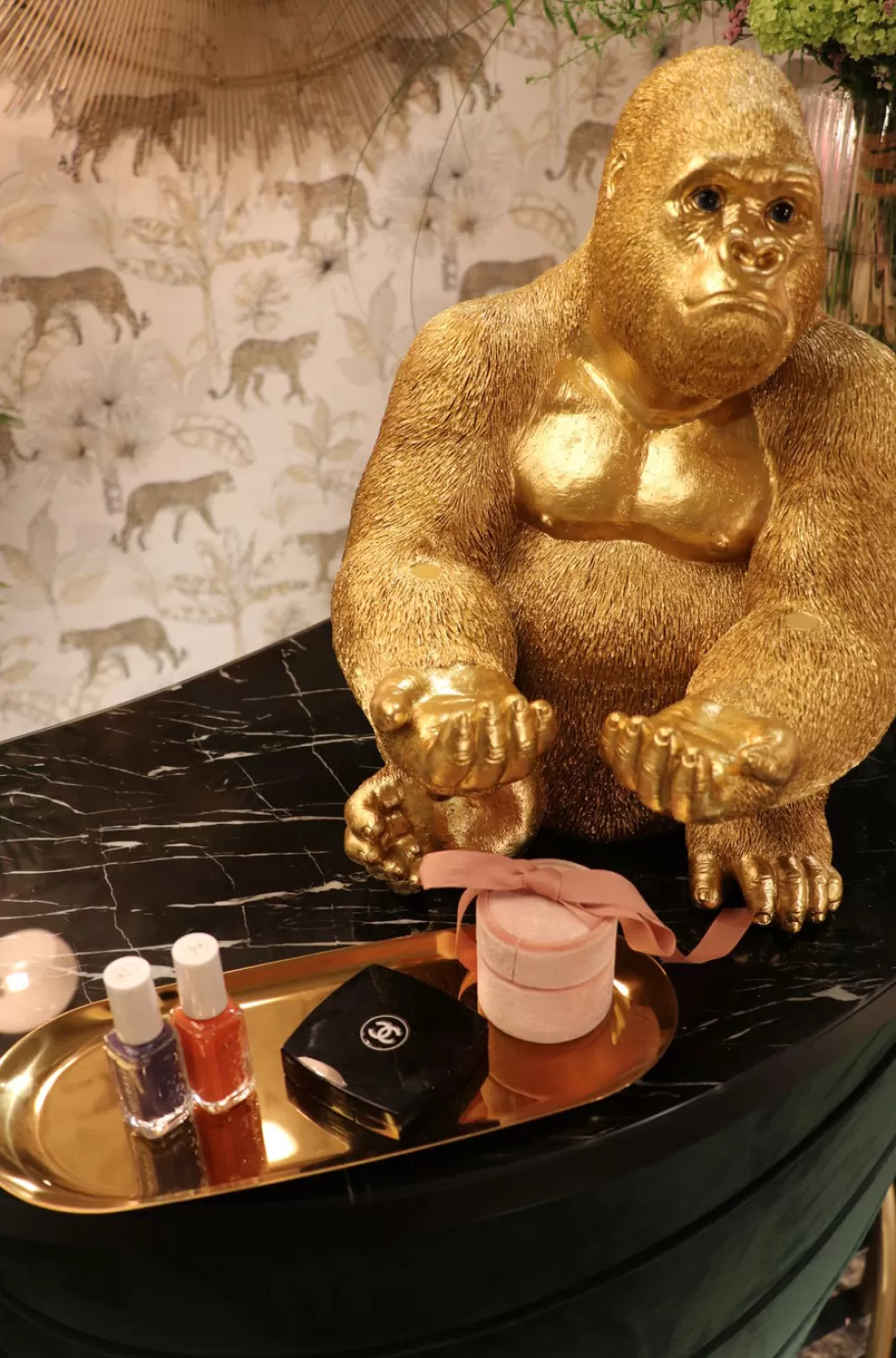 Figurki Dekoracyjne-KARE Design Figurka Dekoracyjna Z Tacą Gorilla Butler 29x37 Cm Złota