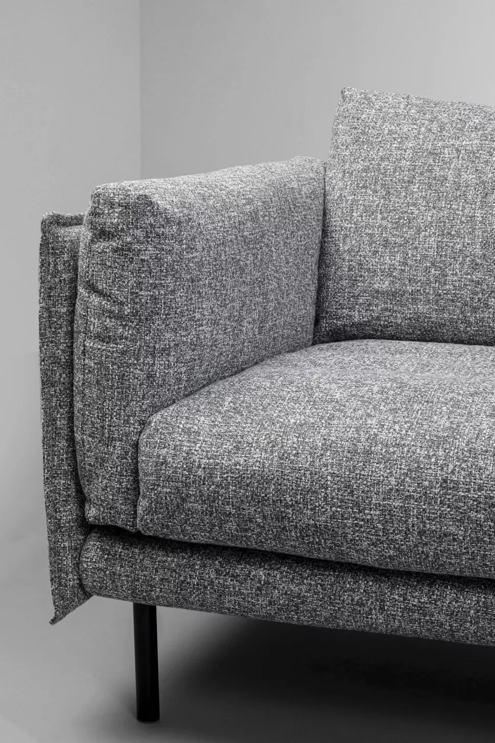 Fotele-KARE Design Fotel Szeroki W Kolorze Szarym Nogi Stalowe Czarne 126x88 Cm