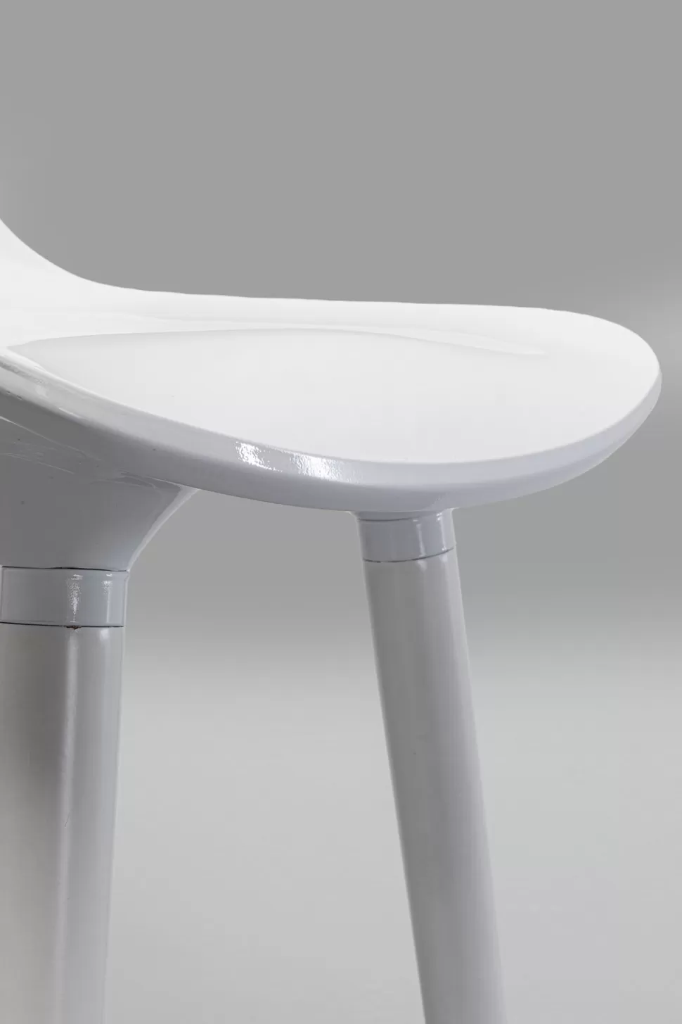 Hokery-KARE Design Hoker Siedzisko Tworzywo ABS Nogi Stalowe Kolor Biały 75 Cm