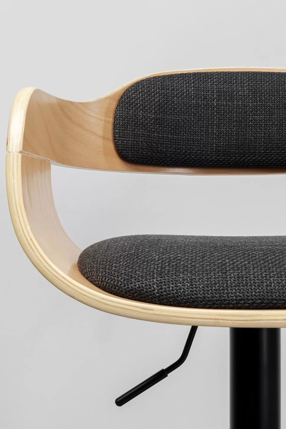 Hokery-KARE Design Hoker Z Regulacją Wysokości Naturalne Drewno I Sklejka Noga Czarna Stalowa 64-85 Cm