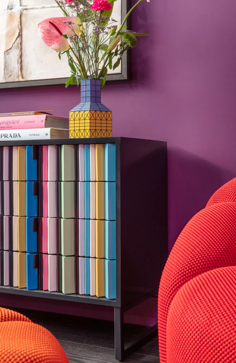 Komody-KARE Design Komoda Kolorowa Z Szufladami I Drzwiami MDF 186 Cm Podstawa Czarna Stalowa