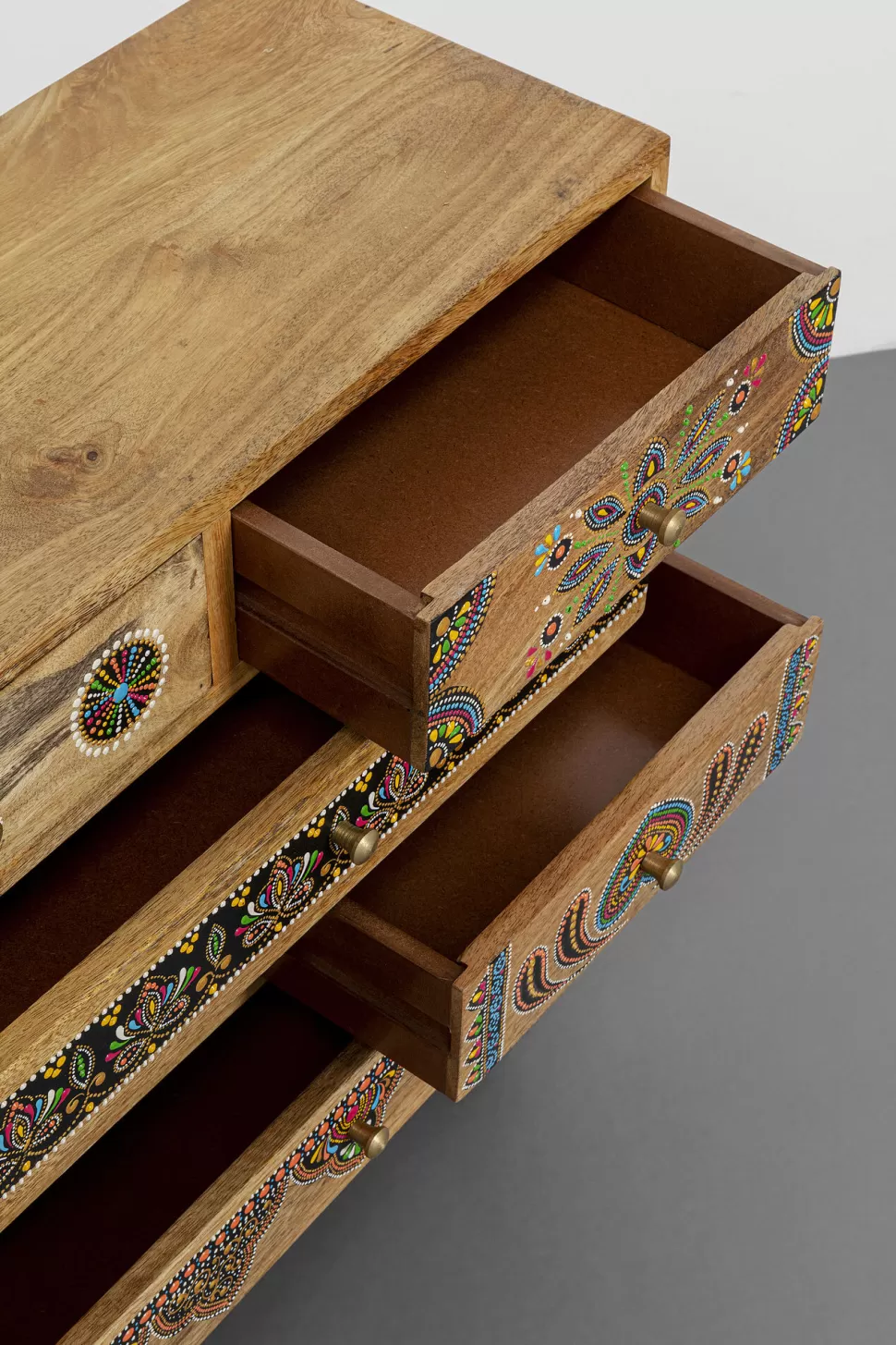 Komody-KARE Design Komoda Z 8 Szufladami Drewno Mango Kolorowe Ornamenty 65x65 Cm