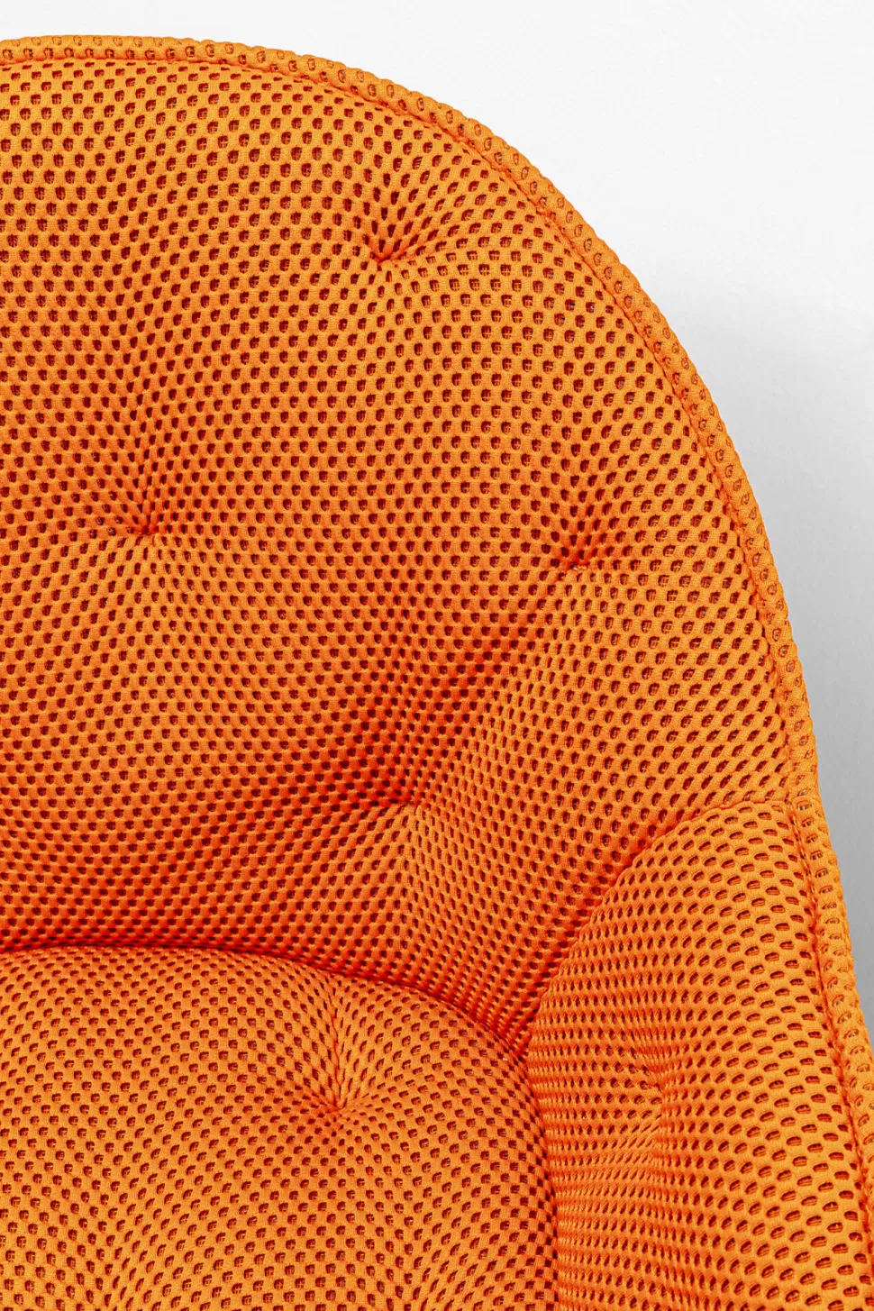 Krzesła-KARE Design Krzesło Z Podłokietnikami Obrotowe Pikowane Pomarańczowe Nogi Czarne 64x81 Cm