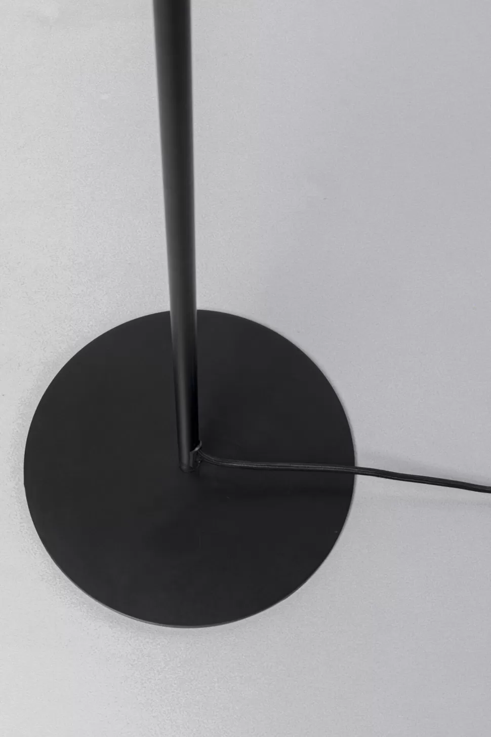 Lampy Podłogowe-KARE Design Lampa Podłogowa Z Kolorowym Kloszem Podstawa Czarna Ø45x160 Cm