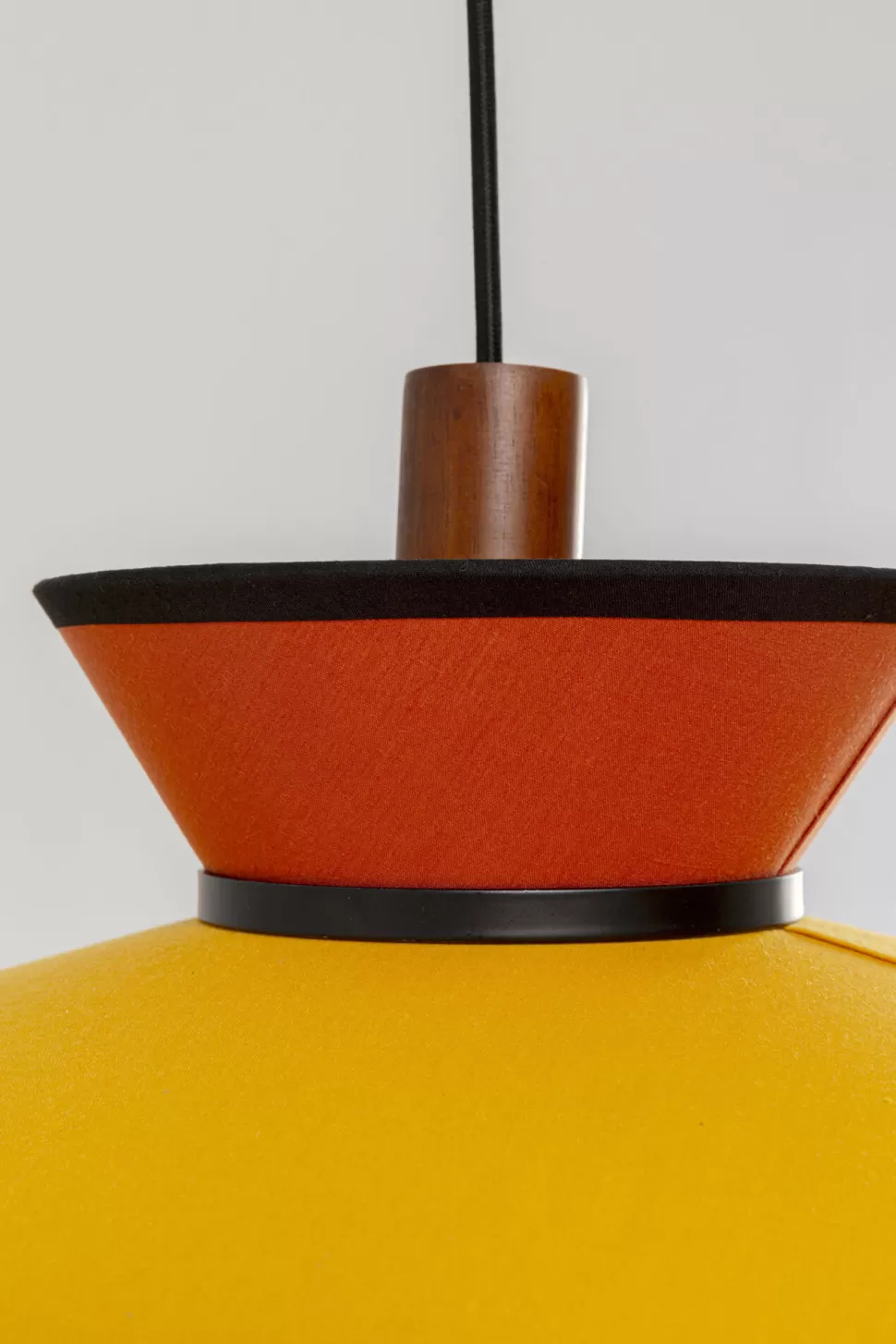 Lampy Wiszące-KARE Design Lampa Wisząca Z Kolorowym Kloszem Podsufitka Czarna Ø55 Cm