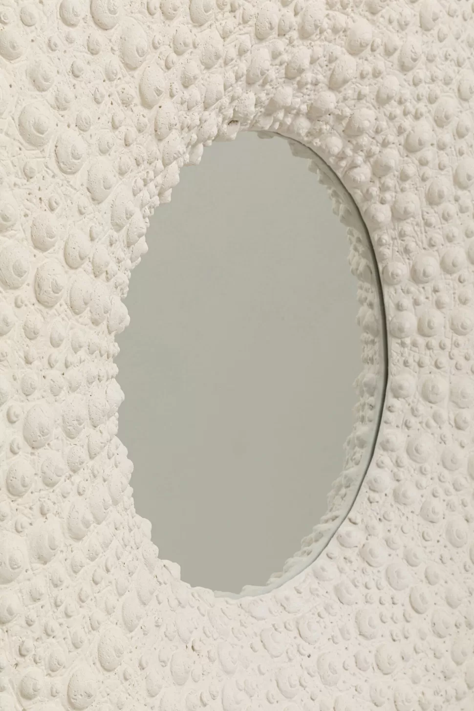 Lustra-KARE Design Lustro Wiszące Okrągłe Białe Motyw Muszli Ø110 Cm