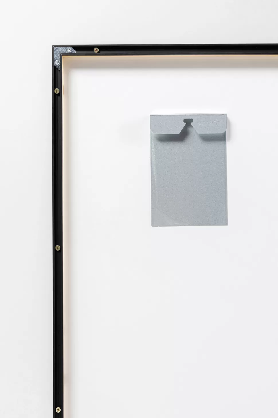 Obrazy-KARE Design Obraz Kolorowy Słoń W Chmurach Rama Czarna Z Aluminium 150x100 Cm