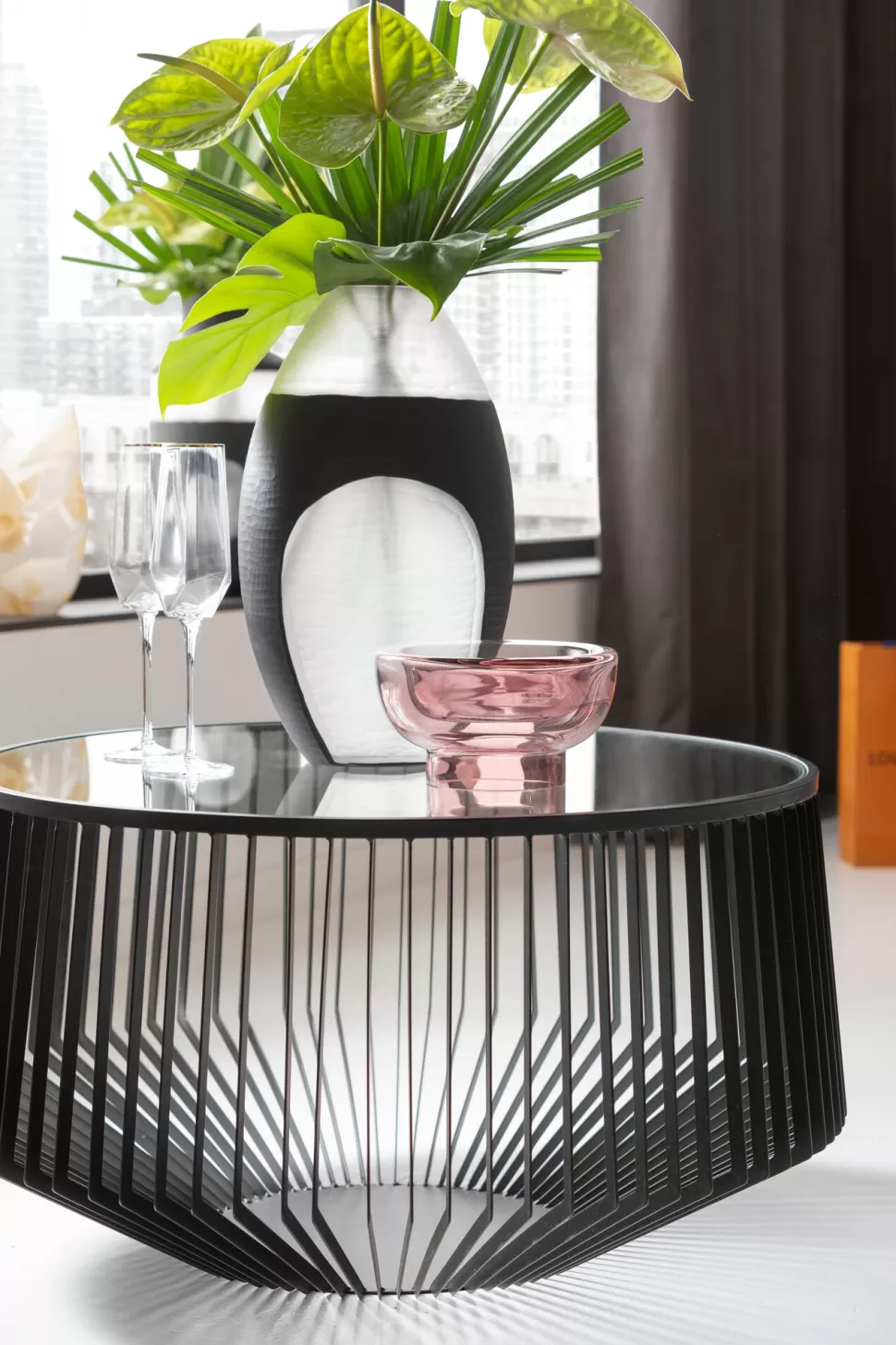 Stoliki Kawowe-KARE Design Stolik Kawowy Loft Stal Czarna I Szkło Transparentne Ø80 Cm
