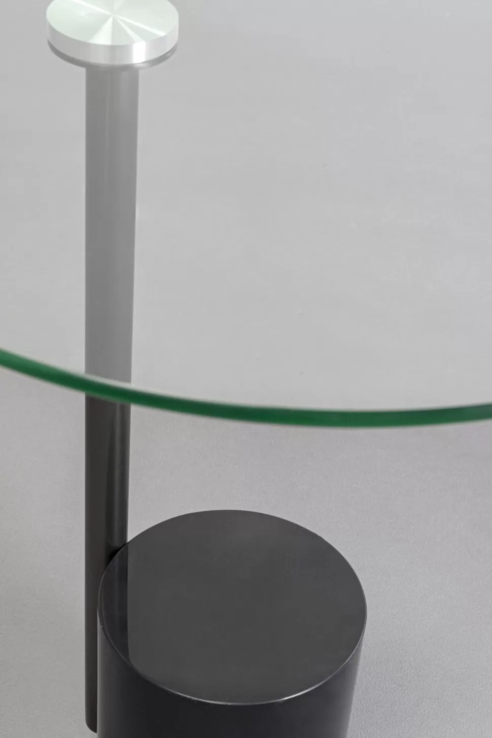 Stoliki Kawowe-KARE Design Stolik Pomocniczy Blat Okrągły Szklany Podstawa Marmur I Stal Ø46 Cm