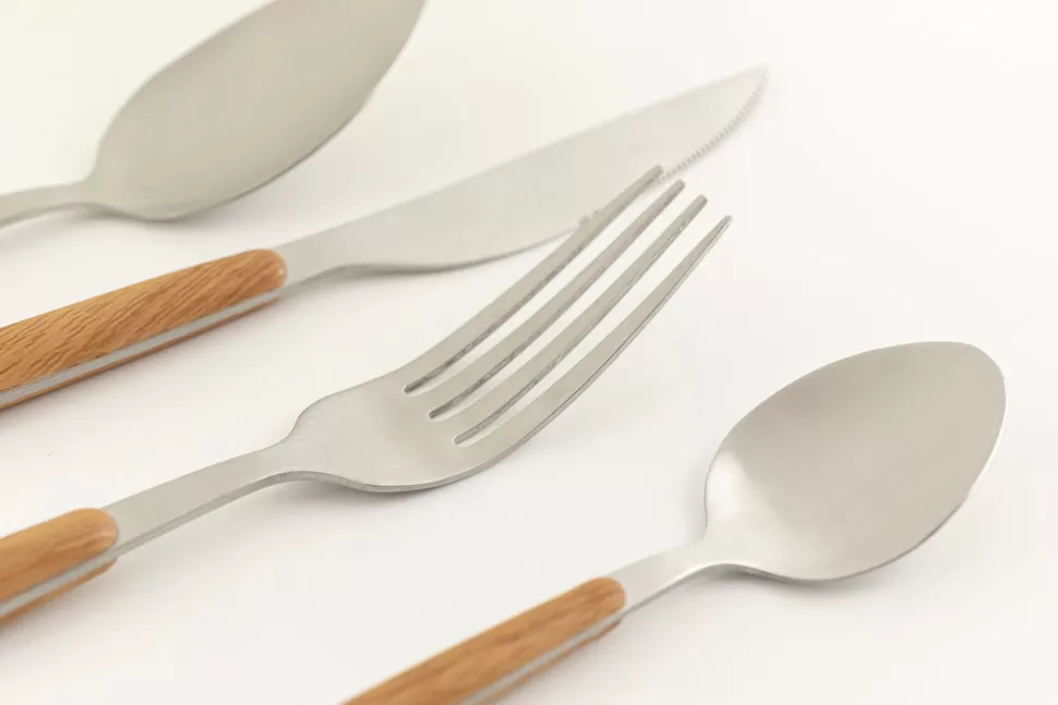 Zastawa Stołowa-KARE Design Zestaw 16 Sztućców Stal Nierdzewna I ABS